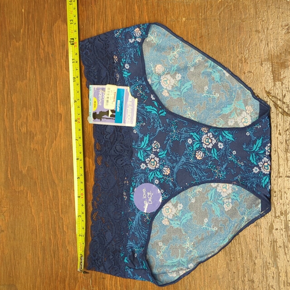 S/5 Barely There Invisible Look, lace waist, more coverage Hipster panty 2497